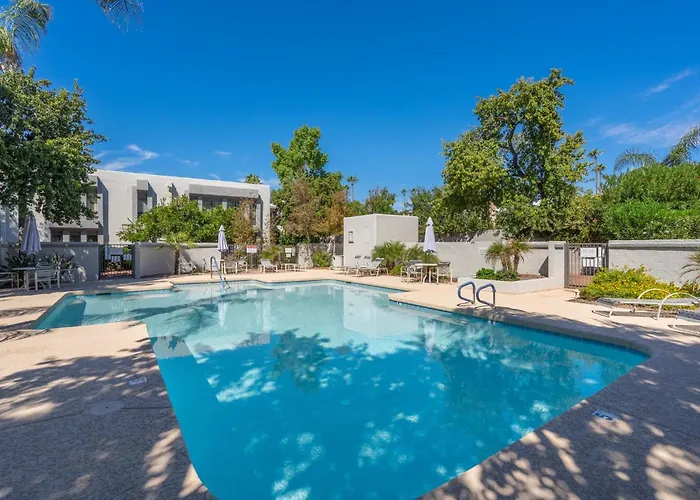 Сasa de vacaciones 2br Biltmore Bliss With Heated Pool, Hot Tub And